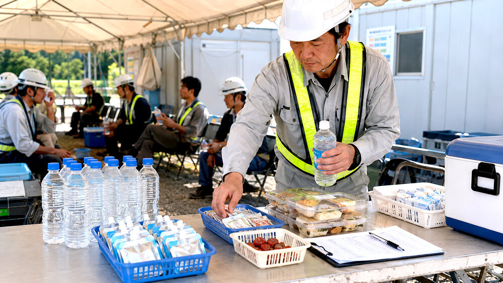 熱中症で食べてはいけないもの?避けたい食べ方を解説