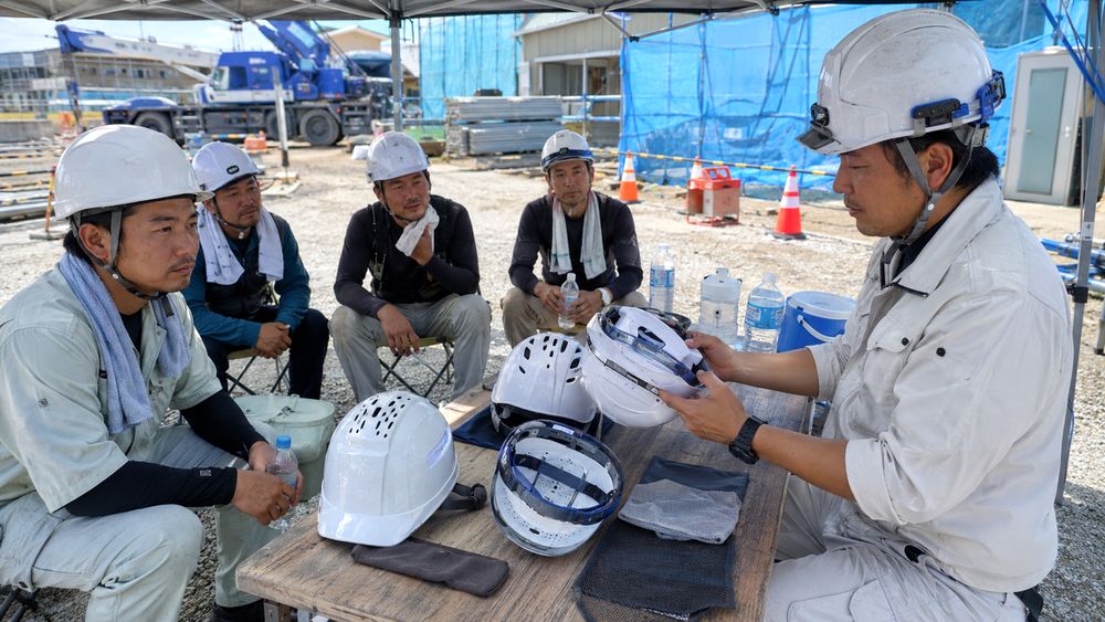 ヘルメットが蒸れるときの暑さ対策