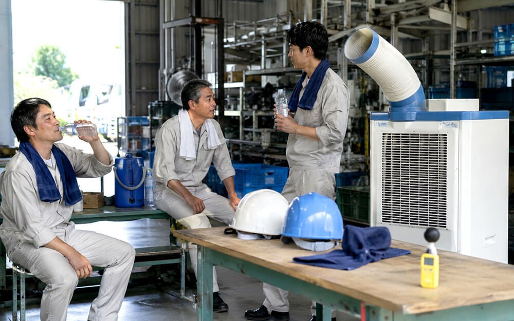 スポットクーラーで休憩所や作業場所を局所冷却する熱中症対策